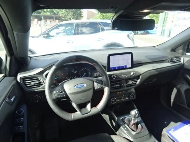 Ford Focus EcoBoost ST Line Style