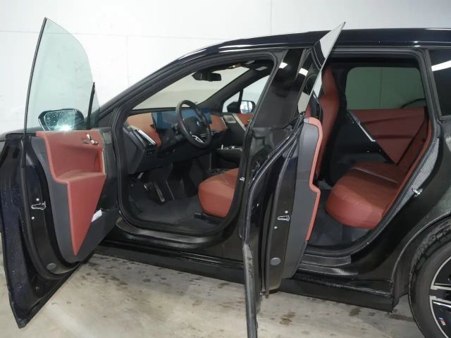 BMW iX xDrive60
