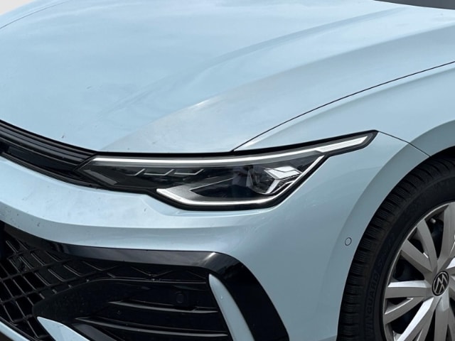 Volkswagen Golf 1.5 eTSI DSG Golf VIII R-Line