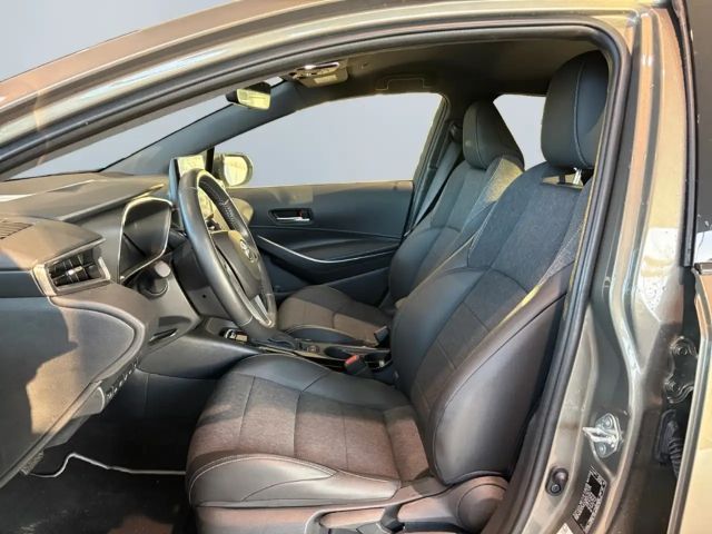 Toyota Corolla Hybride Team D