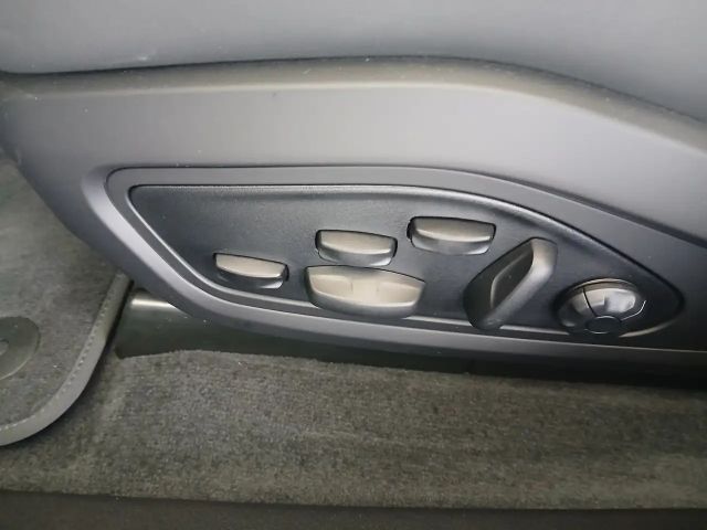 Porsche Taycan 4S Cross Turismo