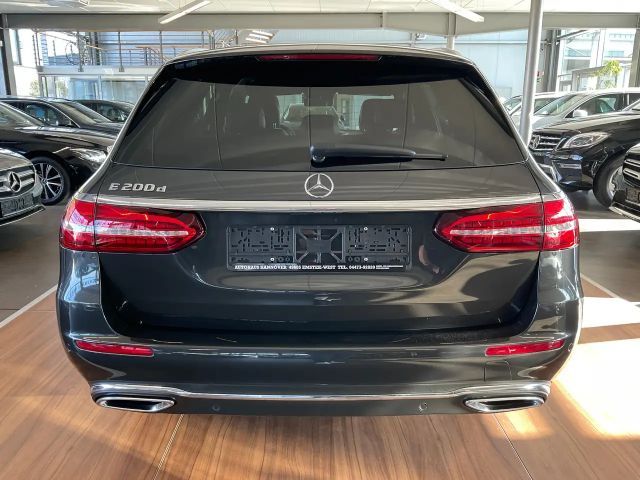 Mercedes-Benz E 200 AVANTGARDE E 200 d Estate