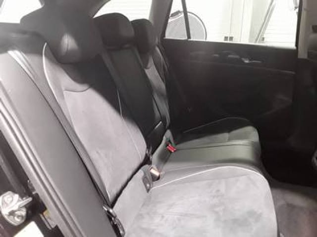 Volkswagen Passat 1.5 eTSI Business DSG Variant