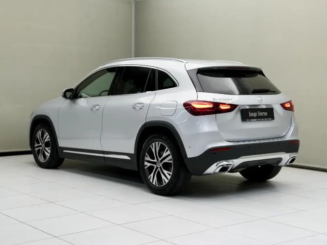 Mercedes-Benz GLA 180 GLA 180 d