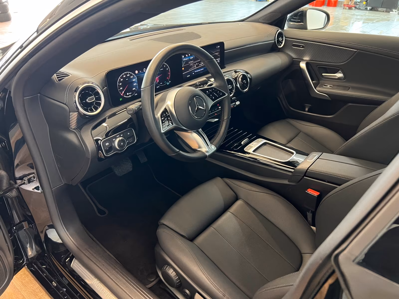 Mercedes-Benz CLA 200 Progressive