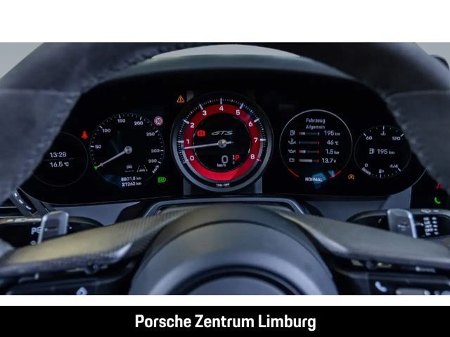 Porsche 992 Cabrio Carrera GTS