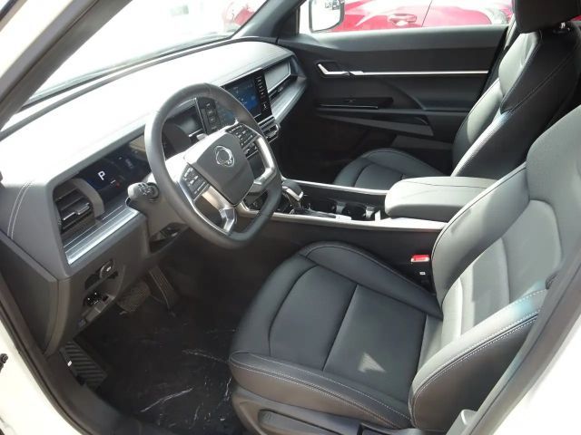 SsangYong Torres 2WD Quartz