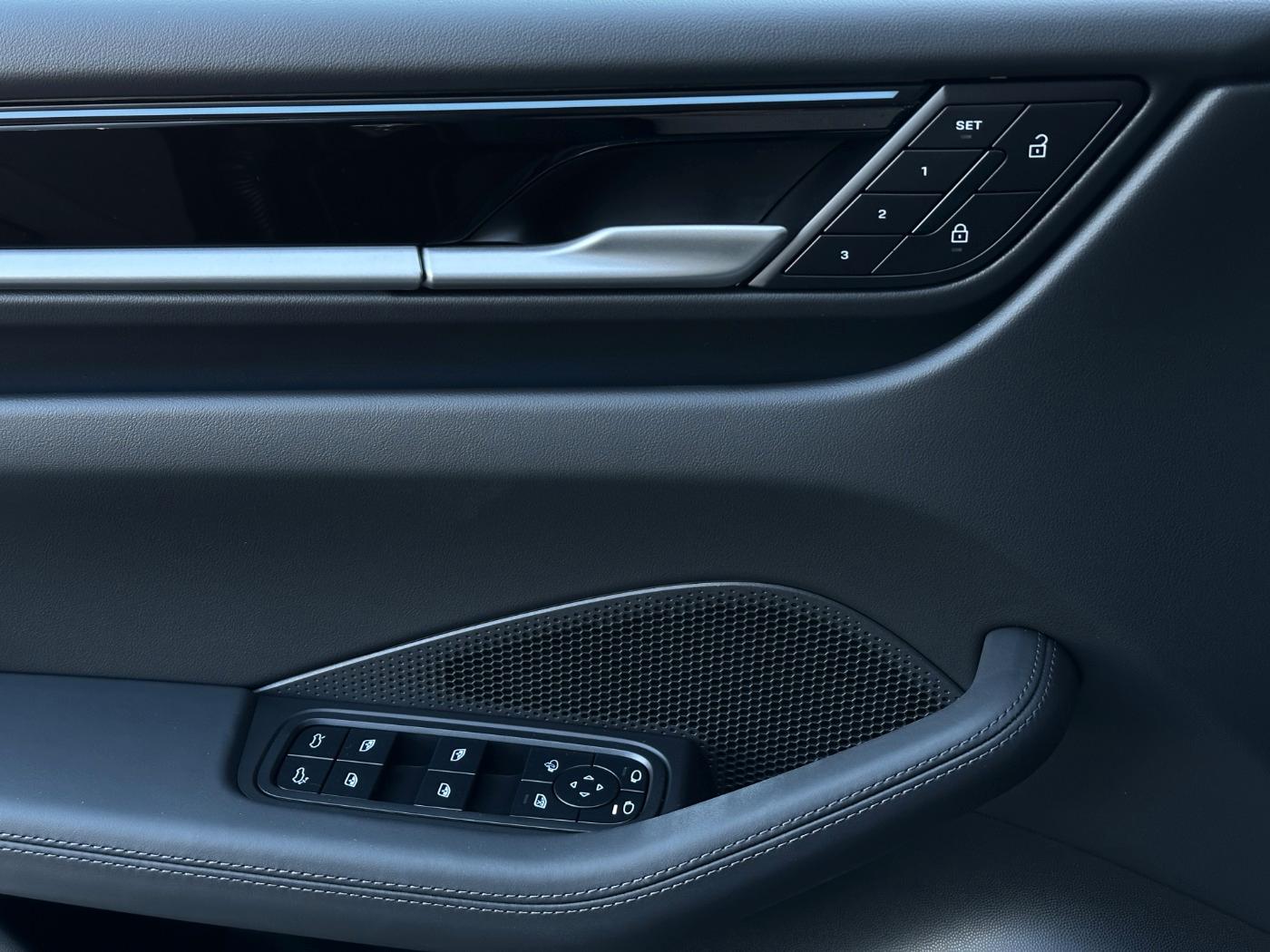 Porsche Macan BOSE PANO Lenkradheizung