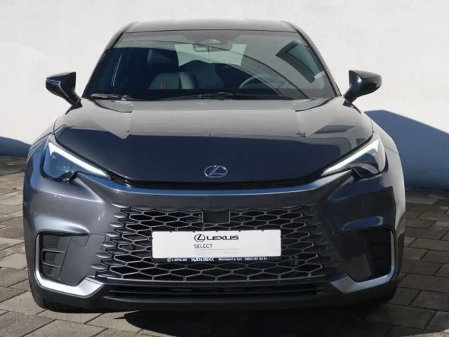 Lexus LBX E-Four Emotion