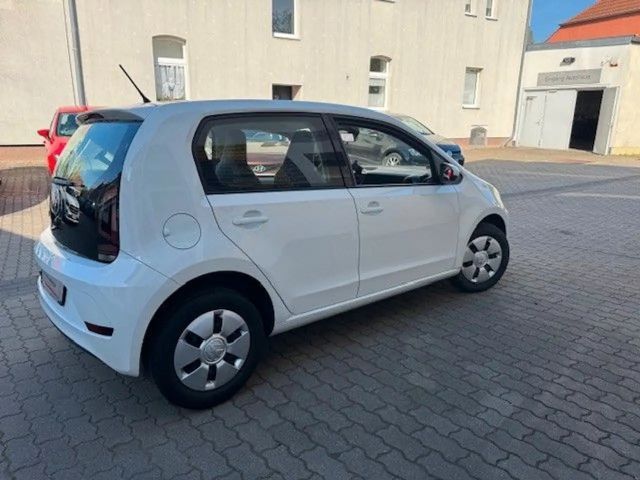 Volkswagen up! Move Move up!
