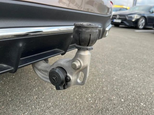 Mercedes-Benz E 220 AMG Line E 220 d Estate