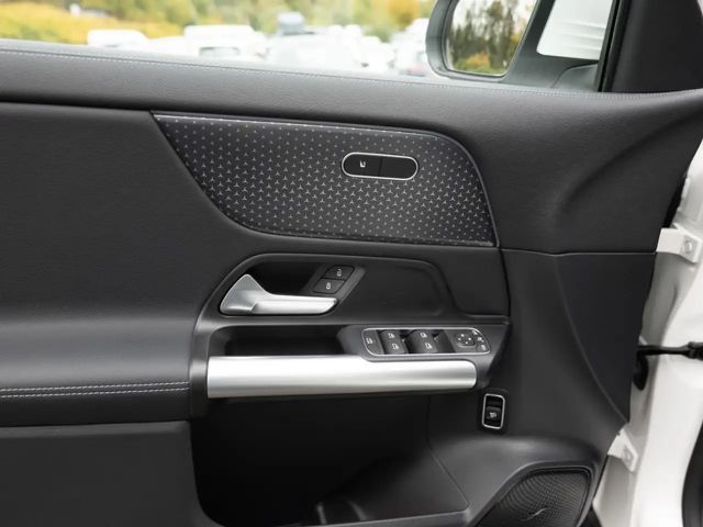 Mercedes-Benz EQA 350 4MATIC Progressive