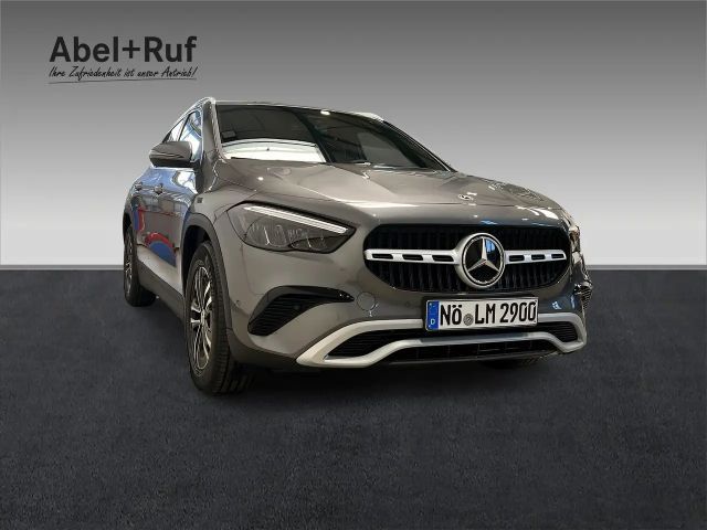 Mercedes-Benz GLA 200 MBUX+LED+PARKTRONIC+Kamera+SHz+AHK
