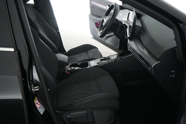 Volkswagen Golf 1.5 eTSI DSG Golf VIII Style