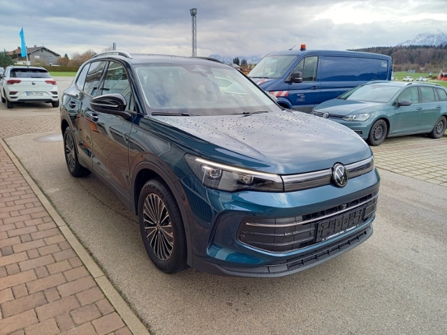 Volkswagen Tiguan Plus