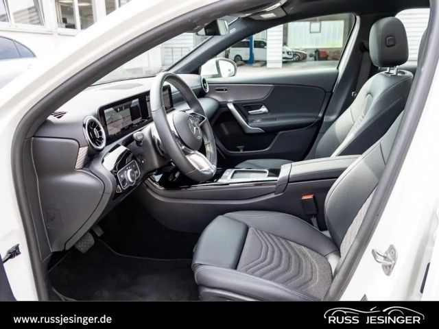 Mercedes-Benz A 200 Progressive