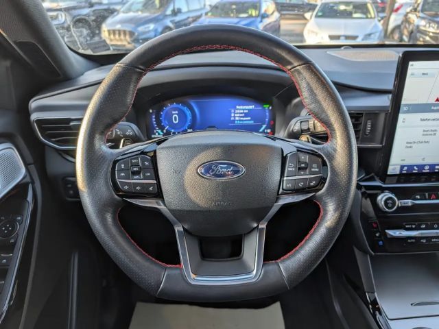 Ford Explorer Plug in Hybrid ST Line