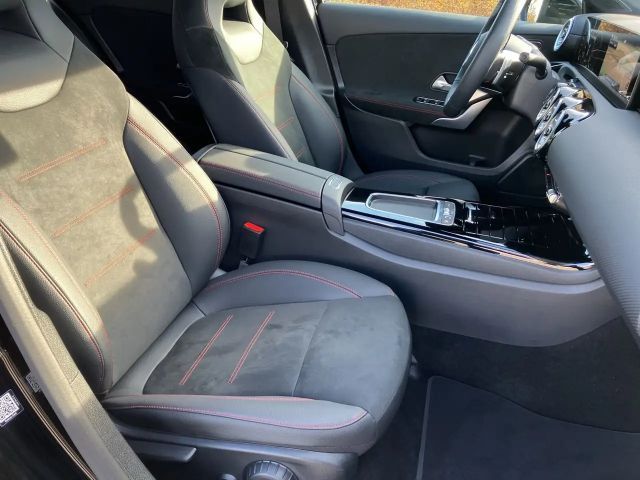 Mercedes-Benz A 180 A 180 d Hatchback