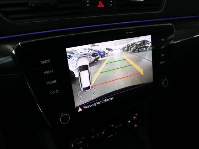 Skoda Superb 2.0 TDI Combi Style Style