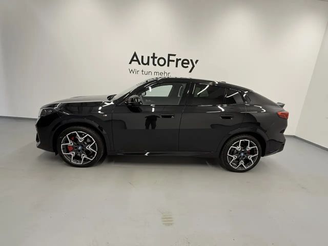 BMW iX2 xDrive30