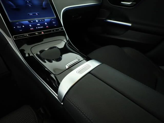 Mercedes-Benz C 180 AVANTGARDE Sedan