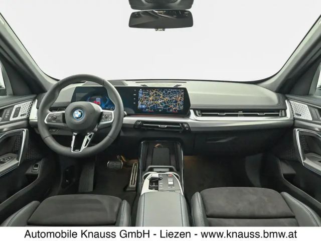 BMW iX1 xDrive30