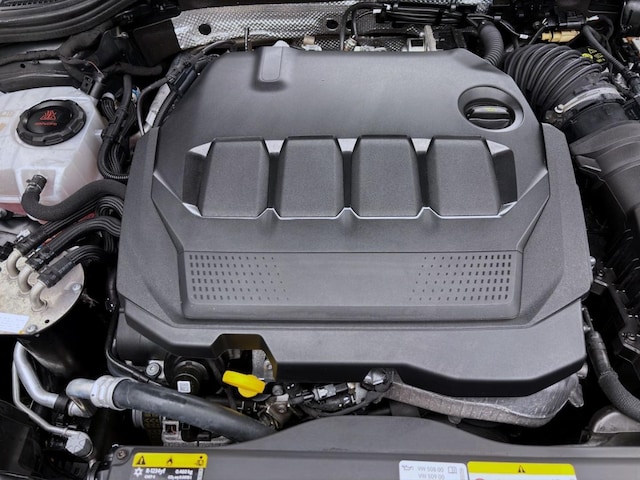 Volkswagen Golf 2.0 TDI DSG IQ.Drive