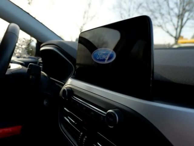 Ford Focus Cool & Connect