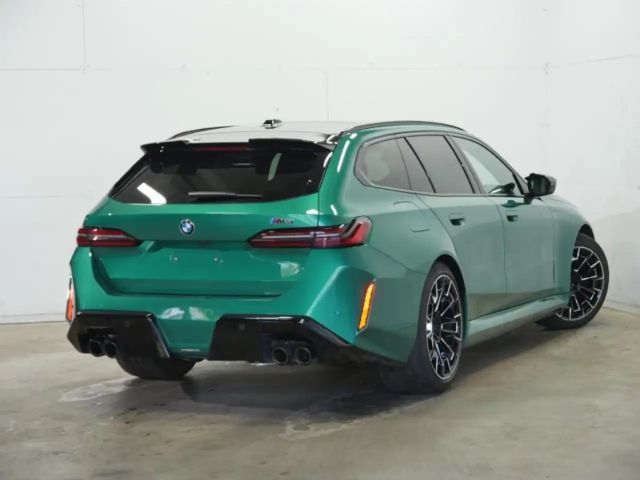 BMW M5 BOWERS & WILKINS - HAAK - PANO