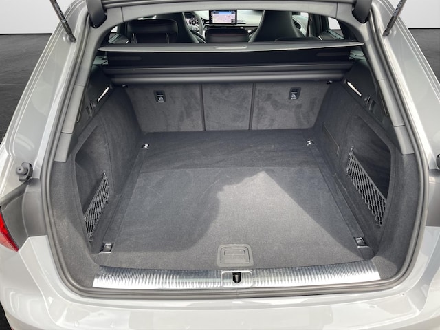 Audi RS4 Avant Quattro