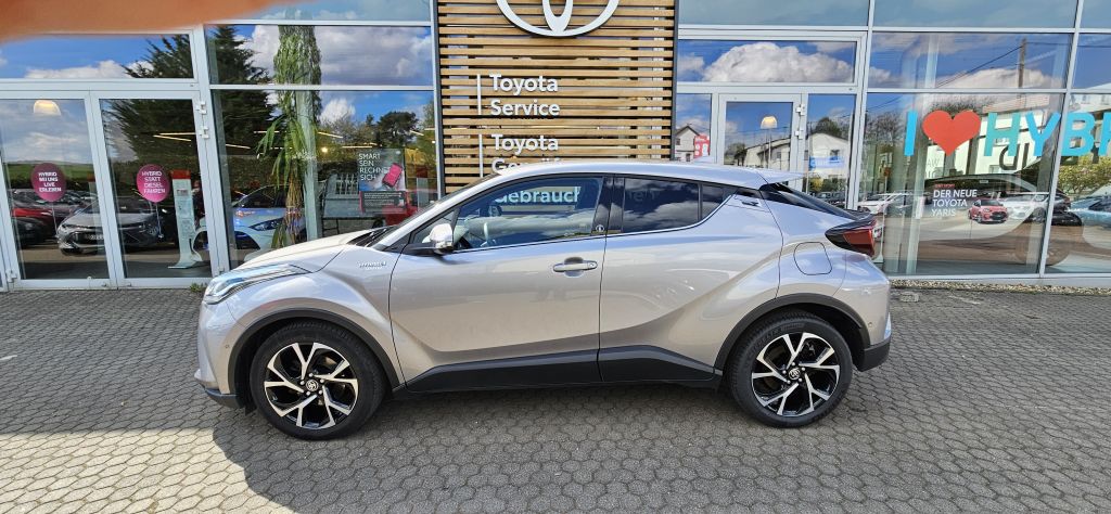 Toyota C-HR Team D