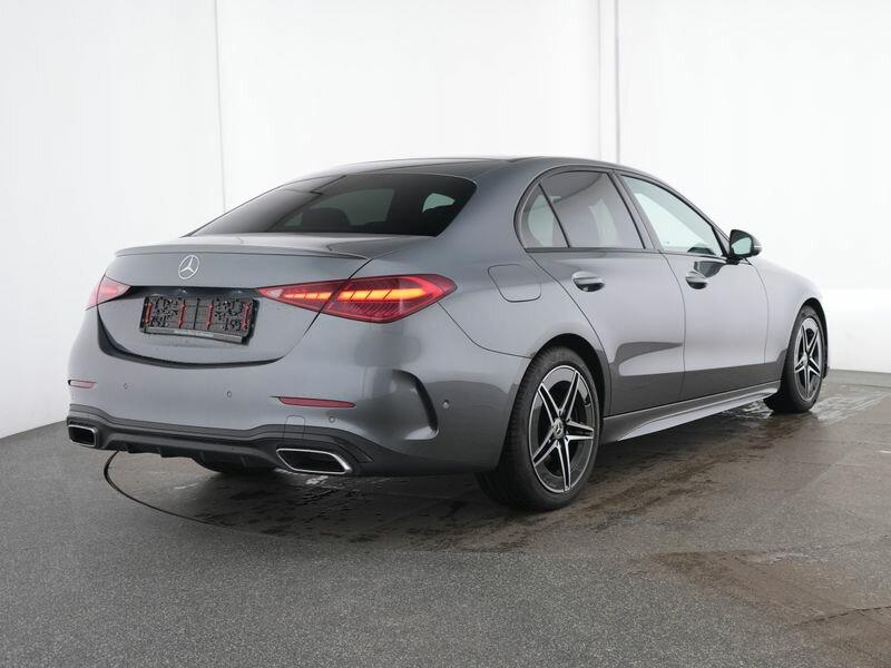 Mercedes-Benz C 200 AMG Line Sedan