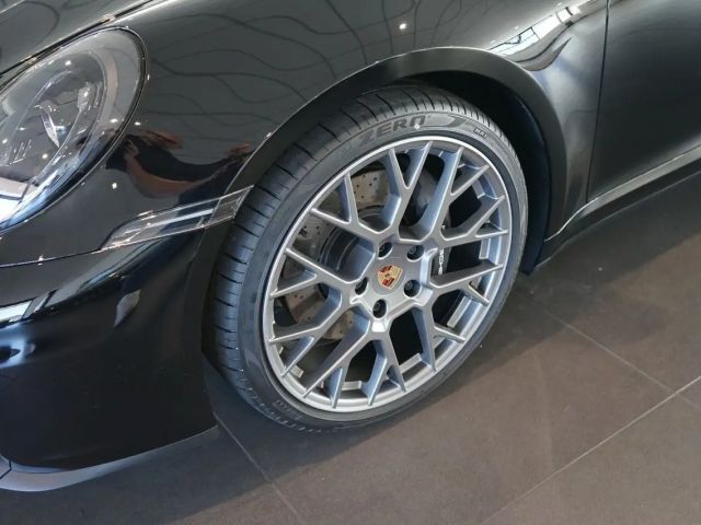 Porsche 992 Cabrio Carrera