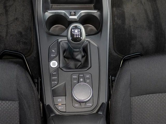 BMW 118 118i 5-deurs Sedan