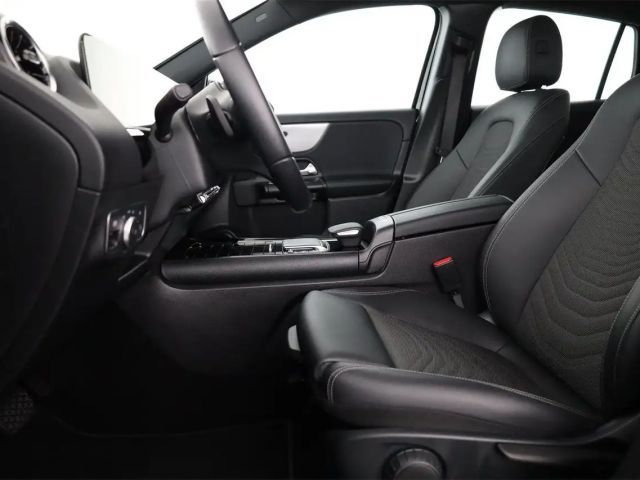 Mercedes-Benz GLA 180 GLA 180 d