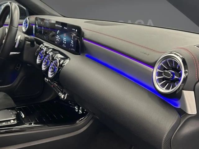 Mercedes-Benz CLA 180 Shooting Brake