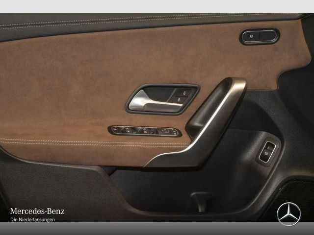 Mercedes-Benz CLA 200 AMG Line Coupé