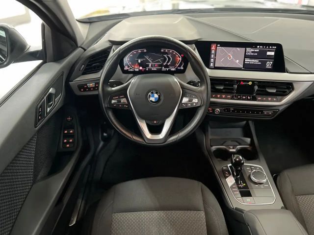 BMW 116 116d Advantage pakket Sedan