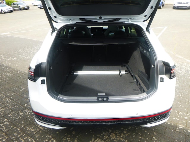 Volkswagen Passat DSG R-Line