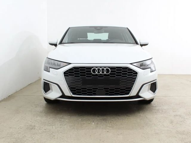 Audi A3 30 TFSI Sedan