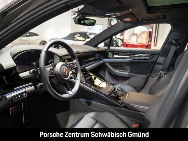 Porsche Panamera 4 E-Hybrid