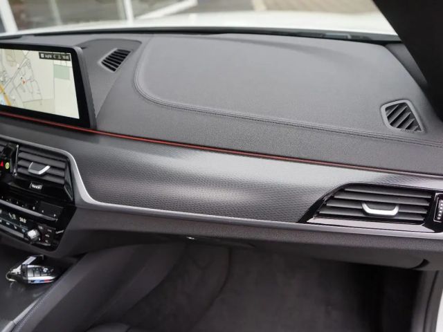 BMW 530 530e M-Sport xDrive