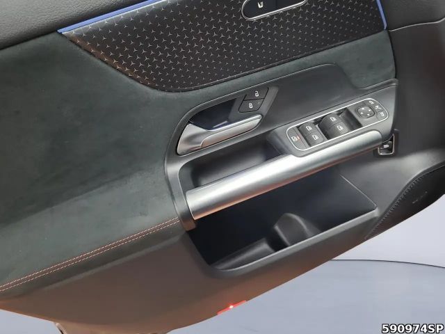 Mercedes-Benz GLA 220 4MATIC AMG Line