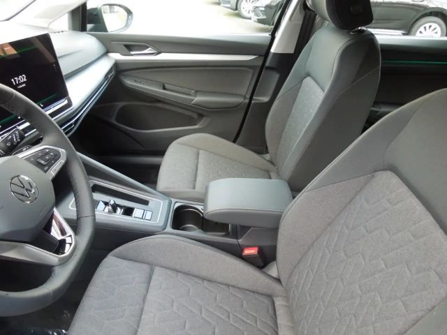 Volkswagen Golf 1.5 eTSI DSG Life