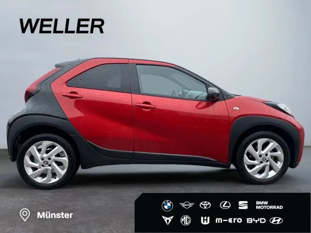 Toyota Aygo X Bi-Tone Hatchback Pulse