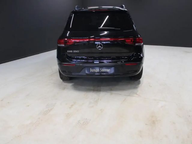 Mercedes-Benz EQB 250