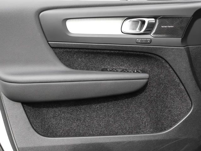 Volvo XC40 Dark Plus