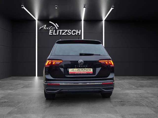 Volkswagen Tiguan Active LED Navi ACC RFK SH LM