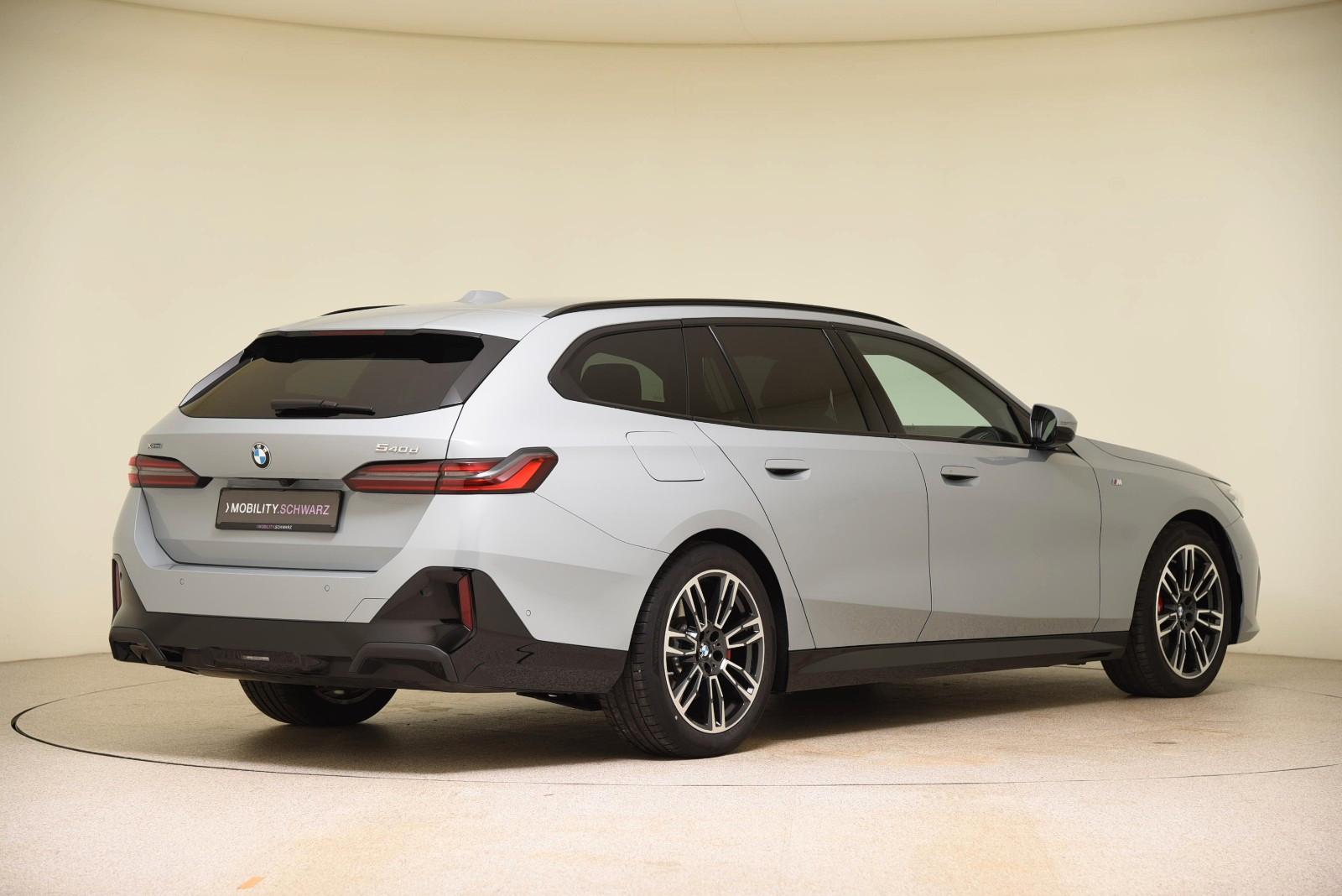BMW 540 540d M-Sport Touring xDrive