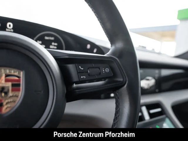 Porsche Taycan InnoDrive Luftfederung Rückfahrkamera